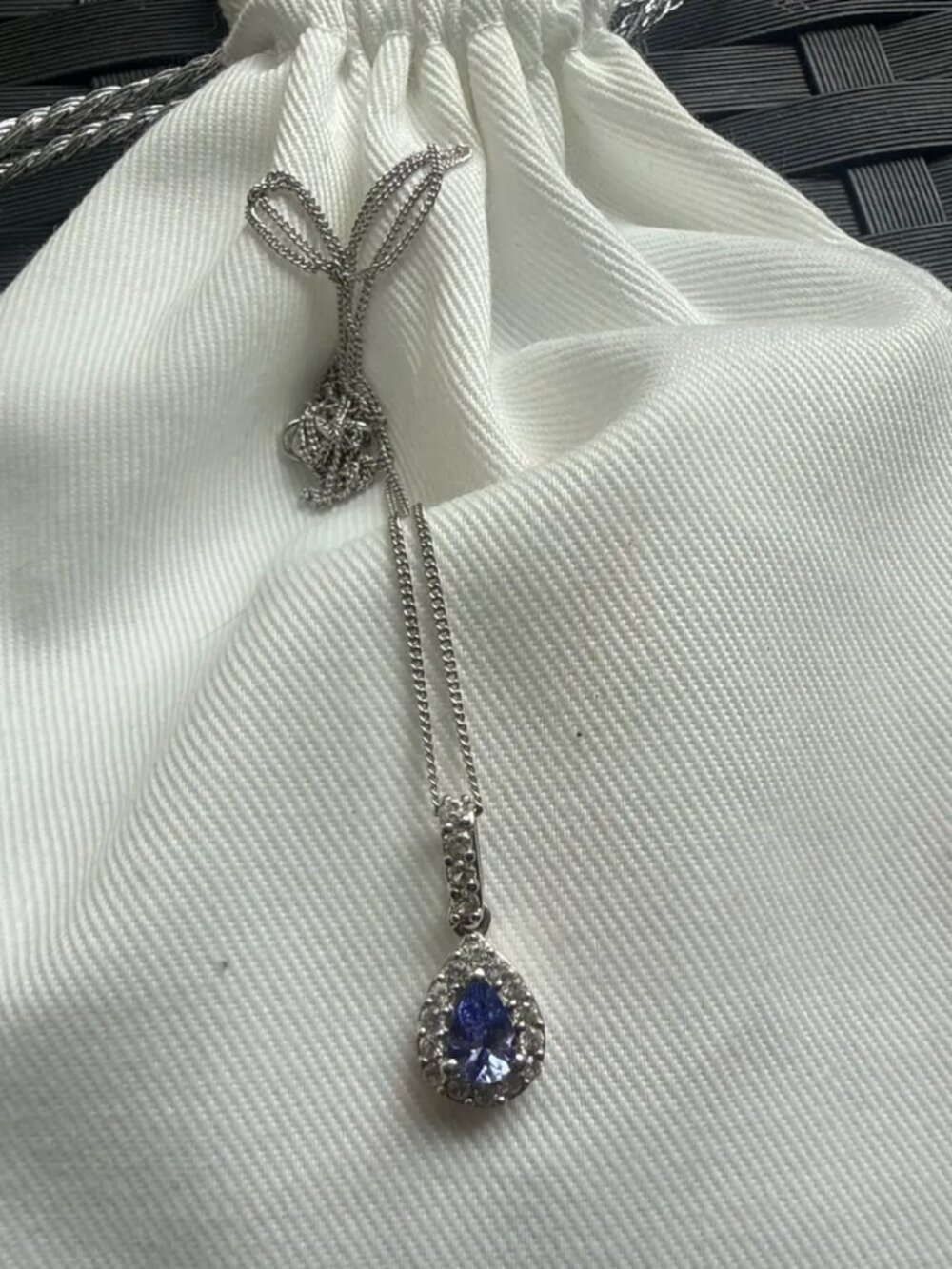 Tanzanite pendant